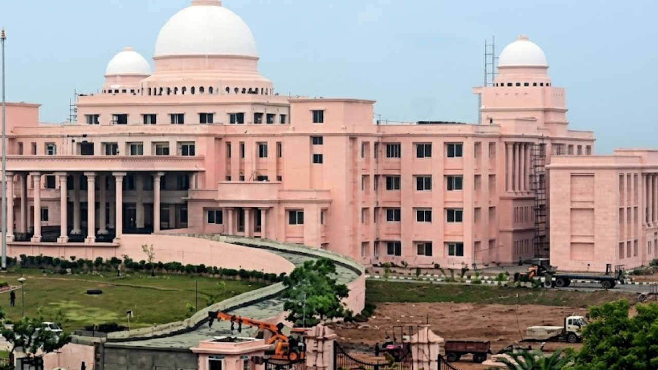 Chhattisgarh conversion bill OK&rsquo;d, imposes life in jail, Rs 25L fine