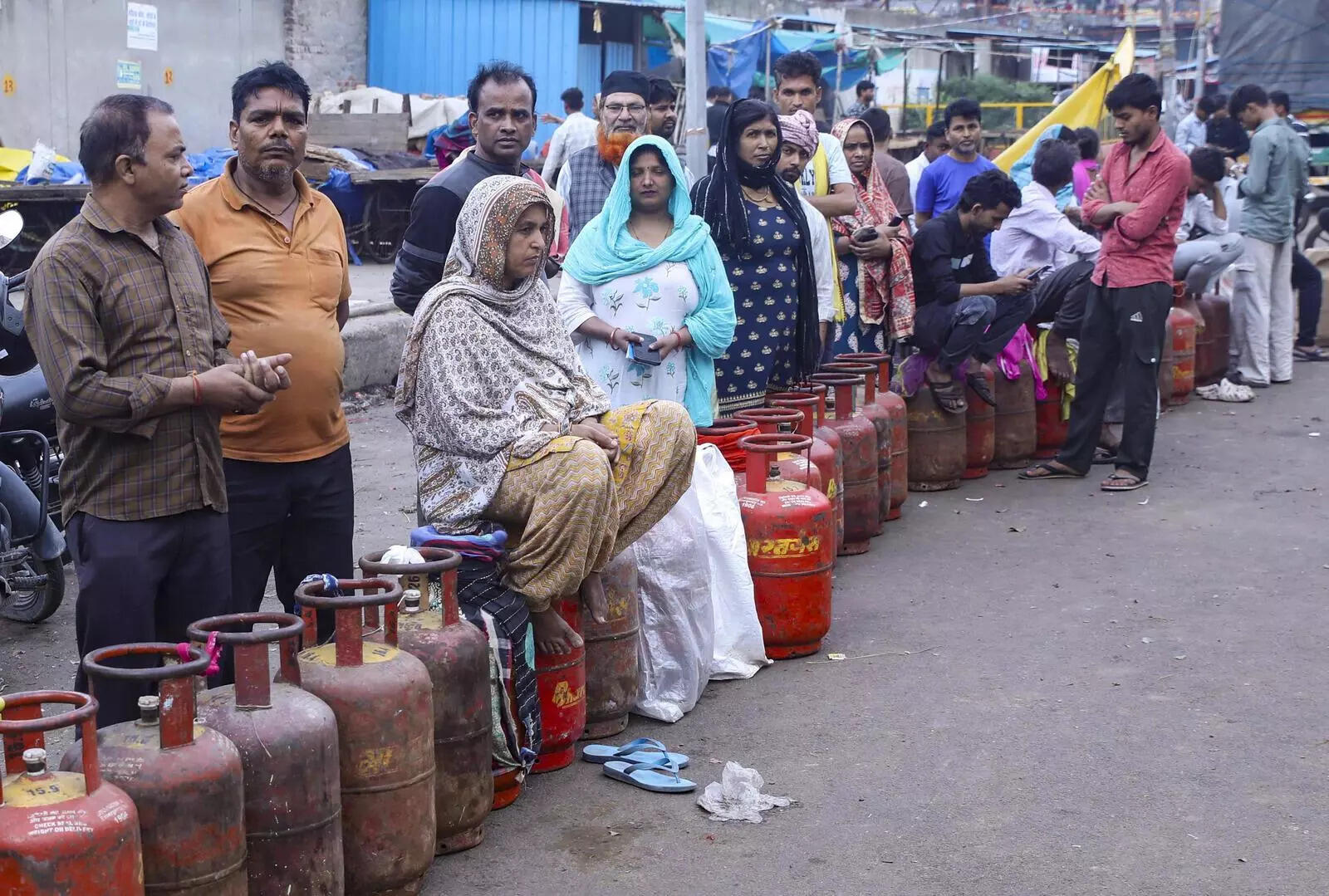 Piped or in cylinder, how gas reaches your home