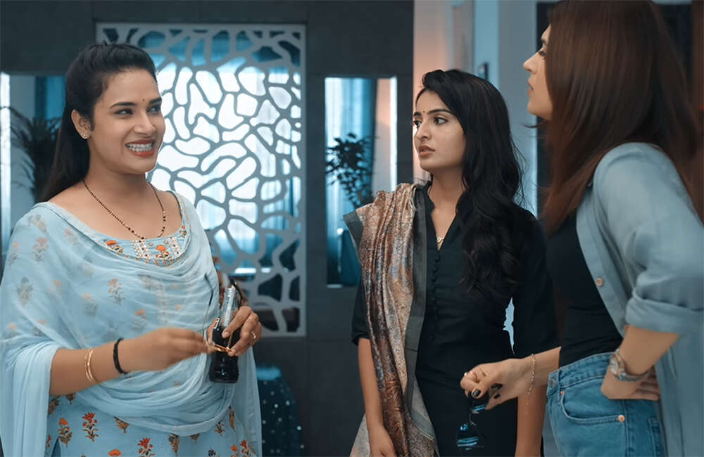 Lechindhi-Mahila-Lokam1