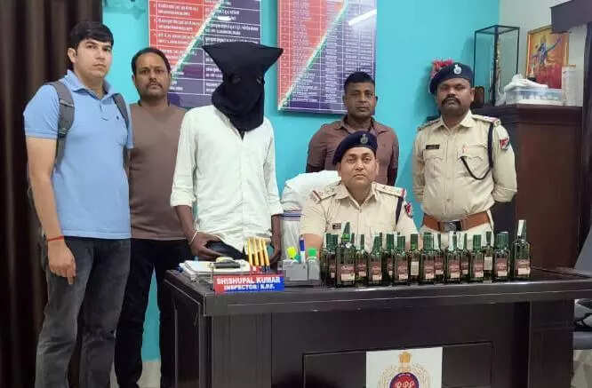 Man held with illegal liquor at Namkum stn