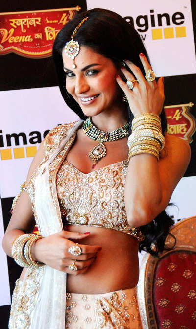 Veena Malik's Portfolio Pics