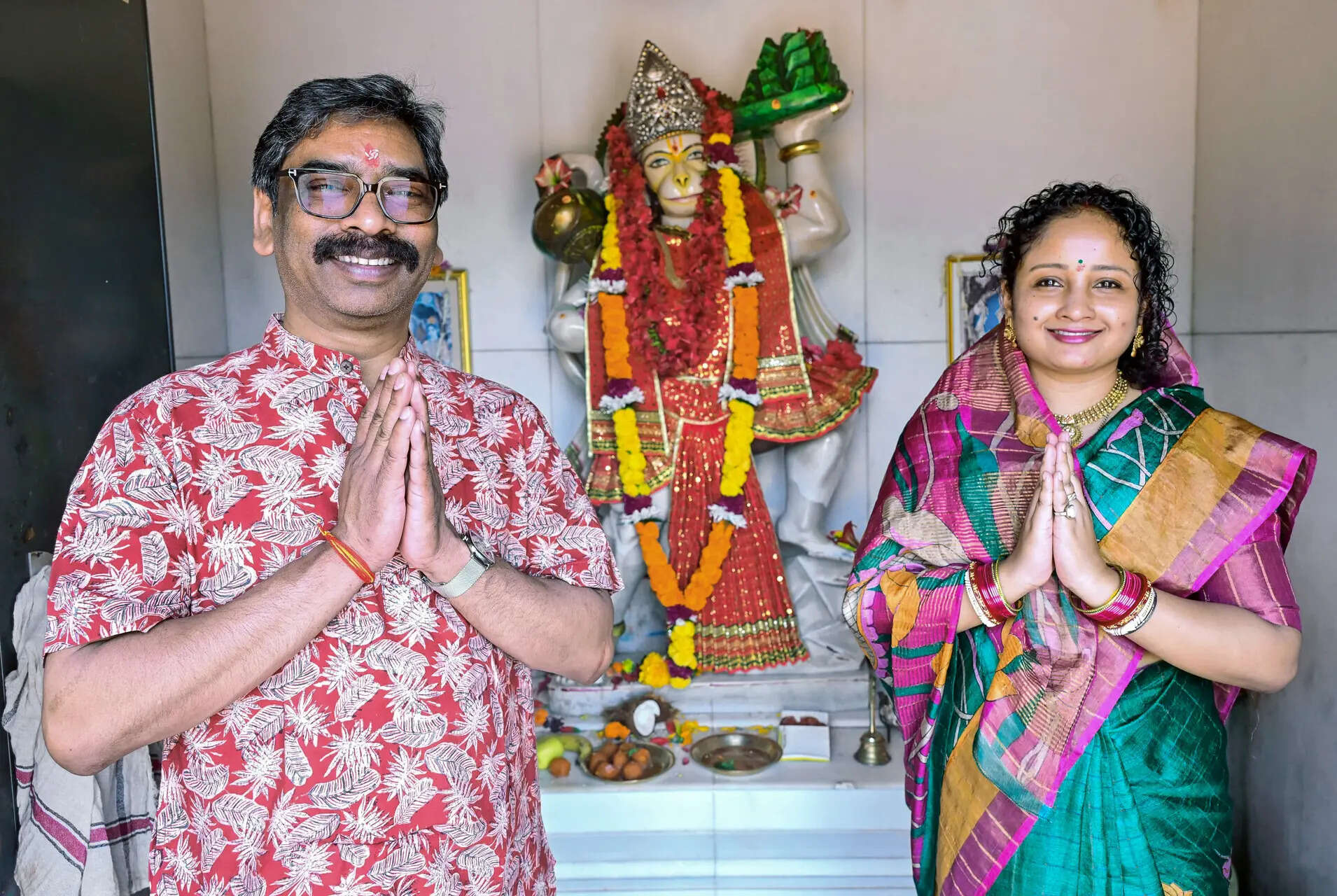Hemant, Kalpana to kick off JMM's Assam poll campaign today