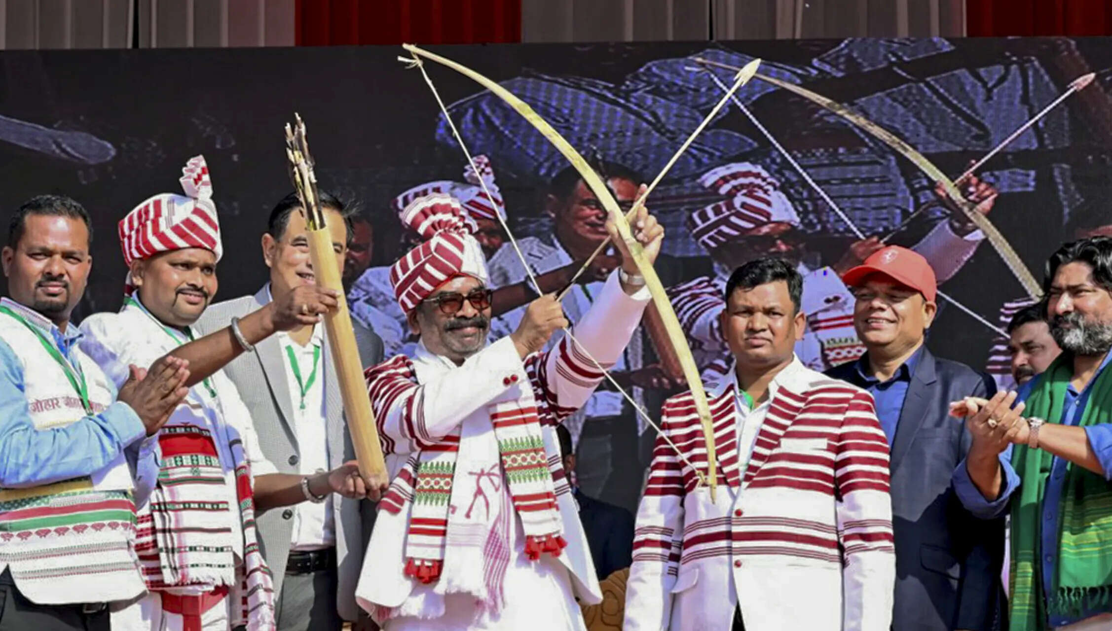 Hemant promises to fight for ST status to tribal communities in Assam