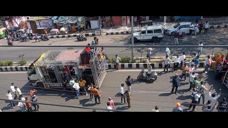 As &lsquo;unauthorised&rsquo; DJs blare at Bhopal protest rally, cops mum on action