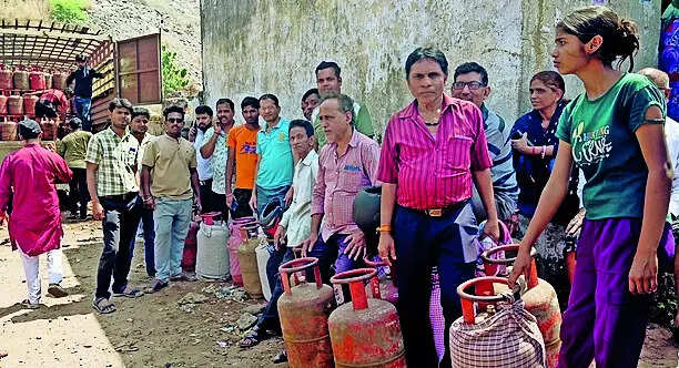 Panic over LPG shortages: Long queues and clashes over LPG as stocks dwindle; Officials urge calm amid unprecedented demand spikes