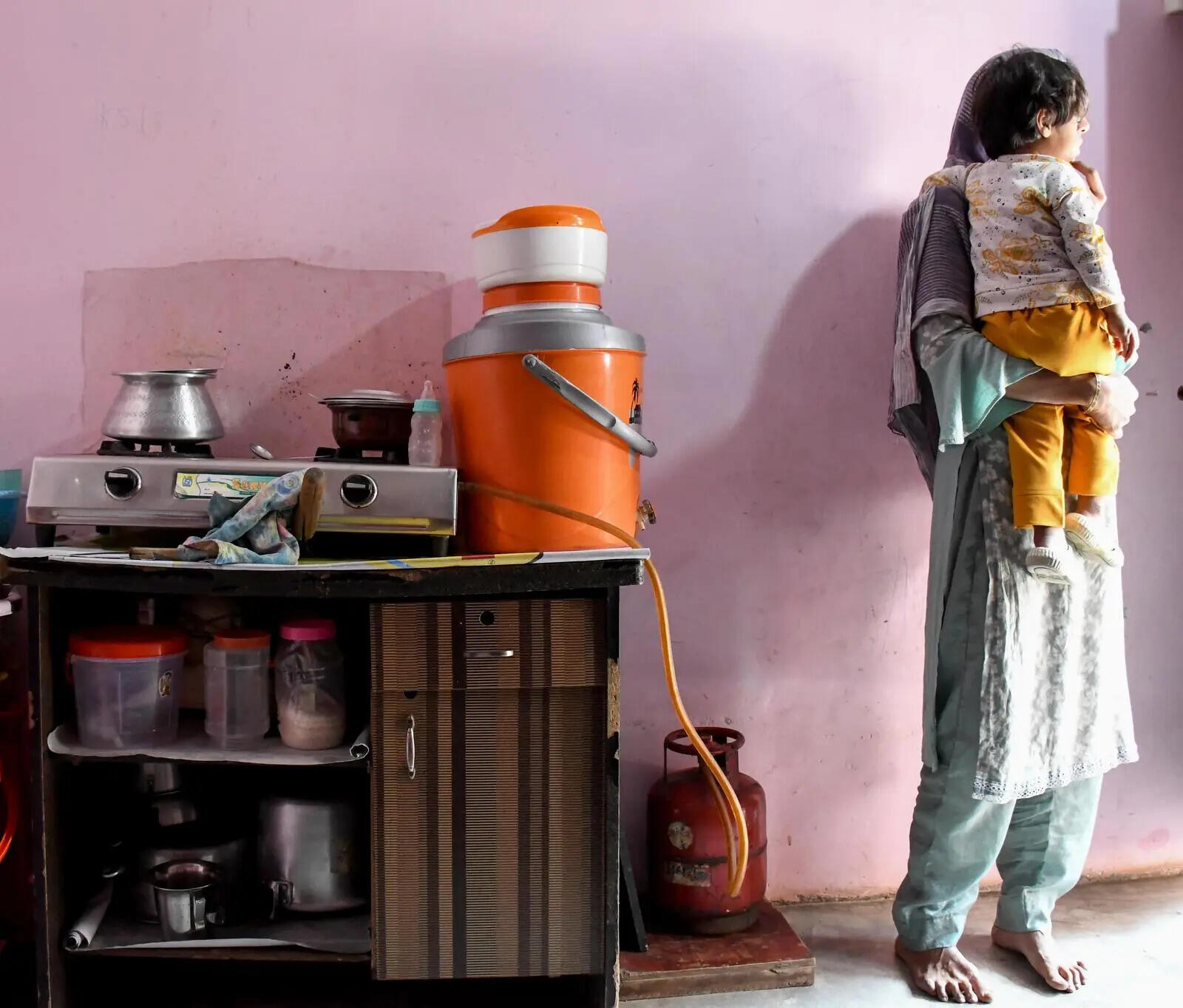 5kg LPG cylinders rolled out, but only 480 distributed in three days in Gurgaon