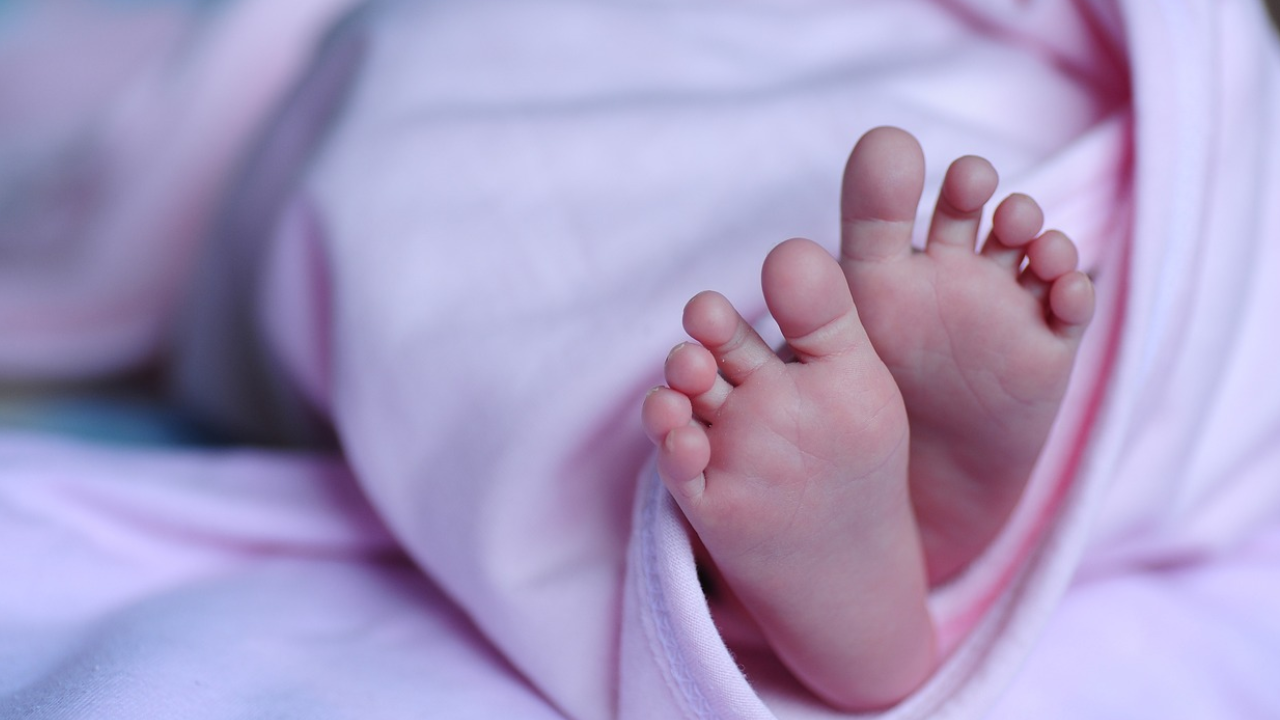 Dumped in well by mother within 2 hours of birth in Madhya Pradesh, girl survives