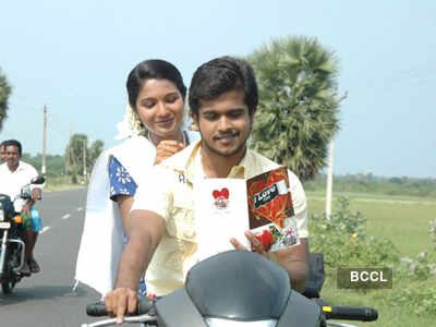 'Aayiram Muthangaludan Thenmozhi'