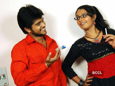 'Aayiram Muthangaludan Thenmozhi'