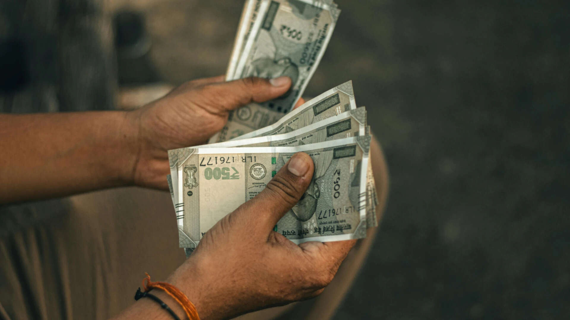 Pay commission suggestions: Line helpers move HC