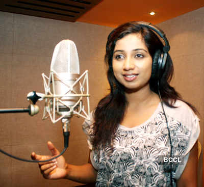 Song recording of 'Saali Khushi'