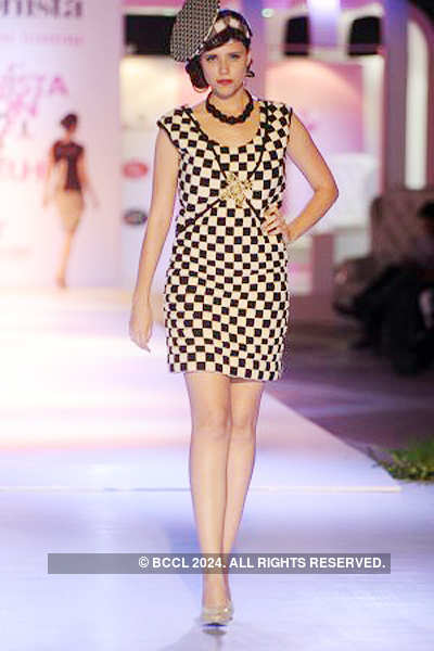 De Glam and Fab Annual Fashion Fest 2012