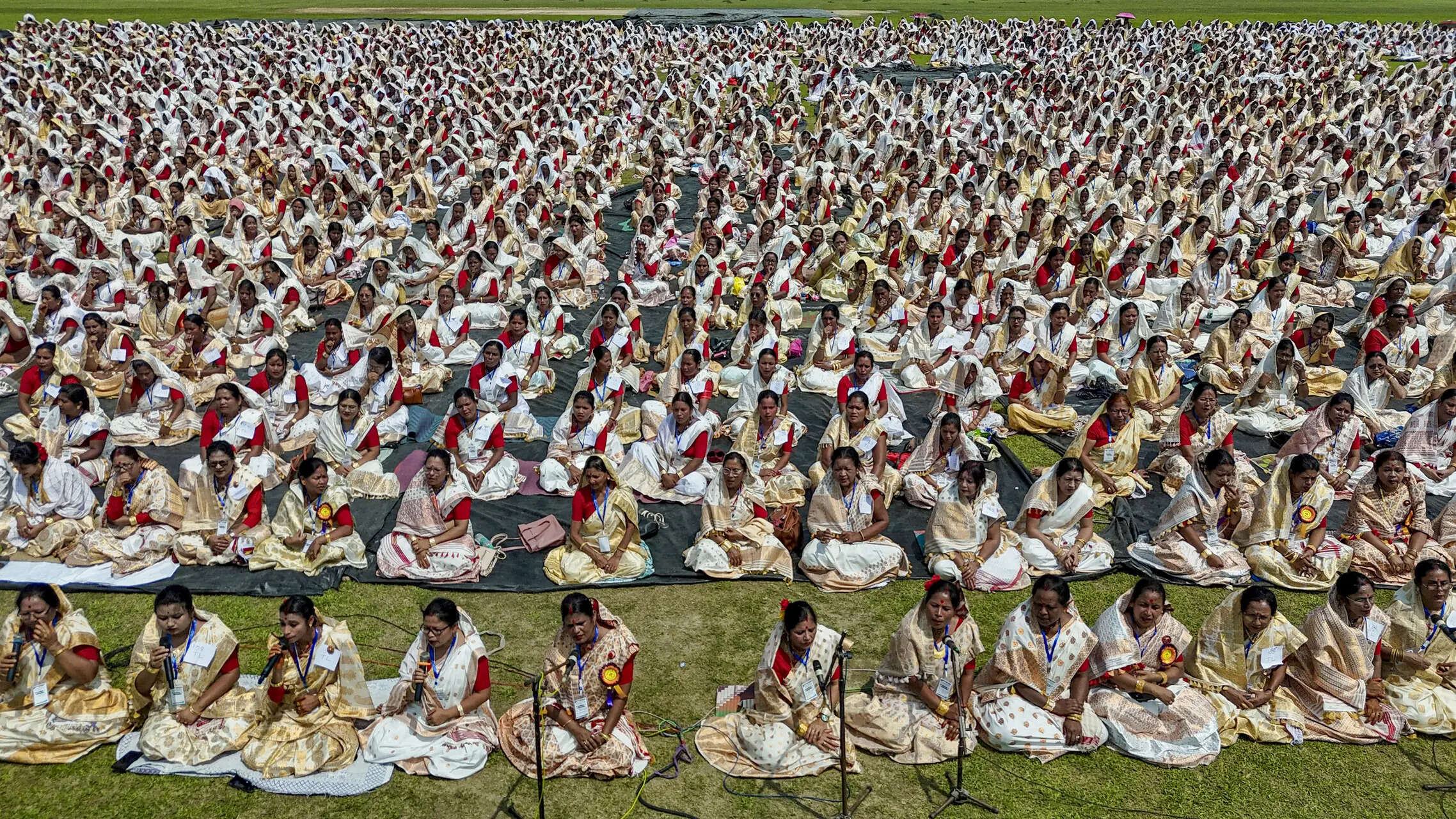 15,999 voices sing for the tradition, Biya Naam echoes across Duliajan
