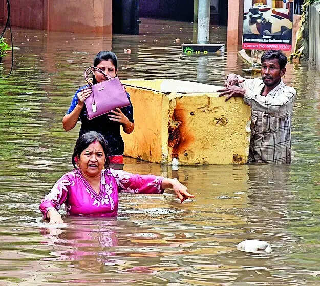 Intense showers disrupt life in city, expose infra flaws