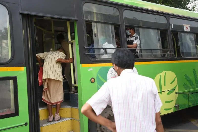 PMPML bus crashes into wedding card shop, no one injured