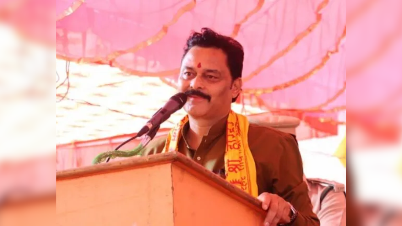 BJP MLA Sanjay Pathak who phoned judge apologises for contempt in Madhya Pradesh high court