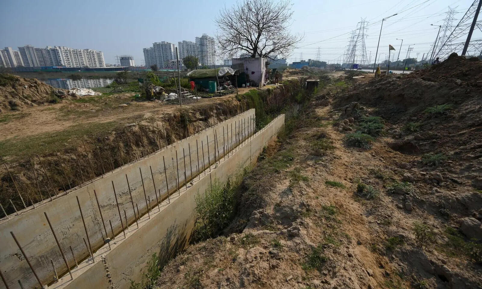 Contractor fined Rs 5cr as NH-8 drainage project crawls