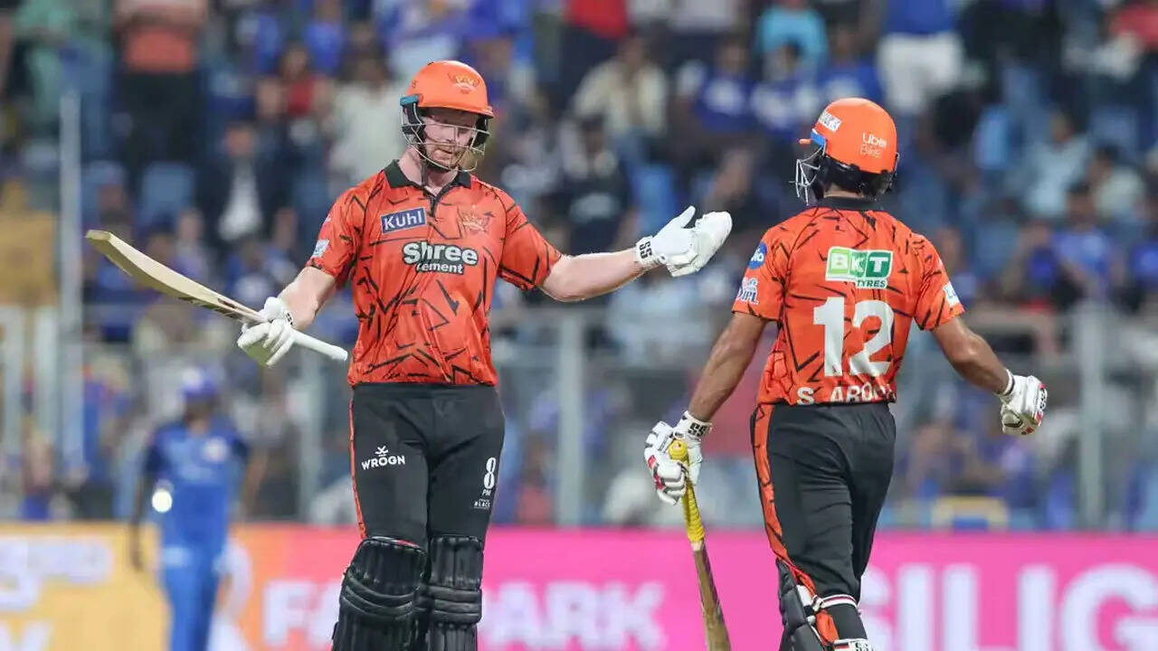 🏏&#55356SRH Chase 244! Head, Klaasen Overshadow Rickelton's historic MI Ton In Run-Fest