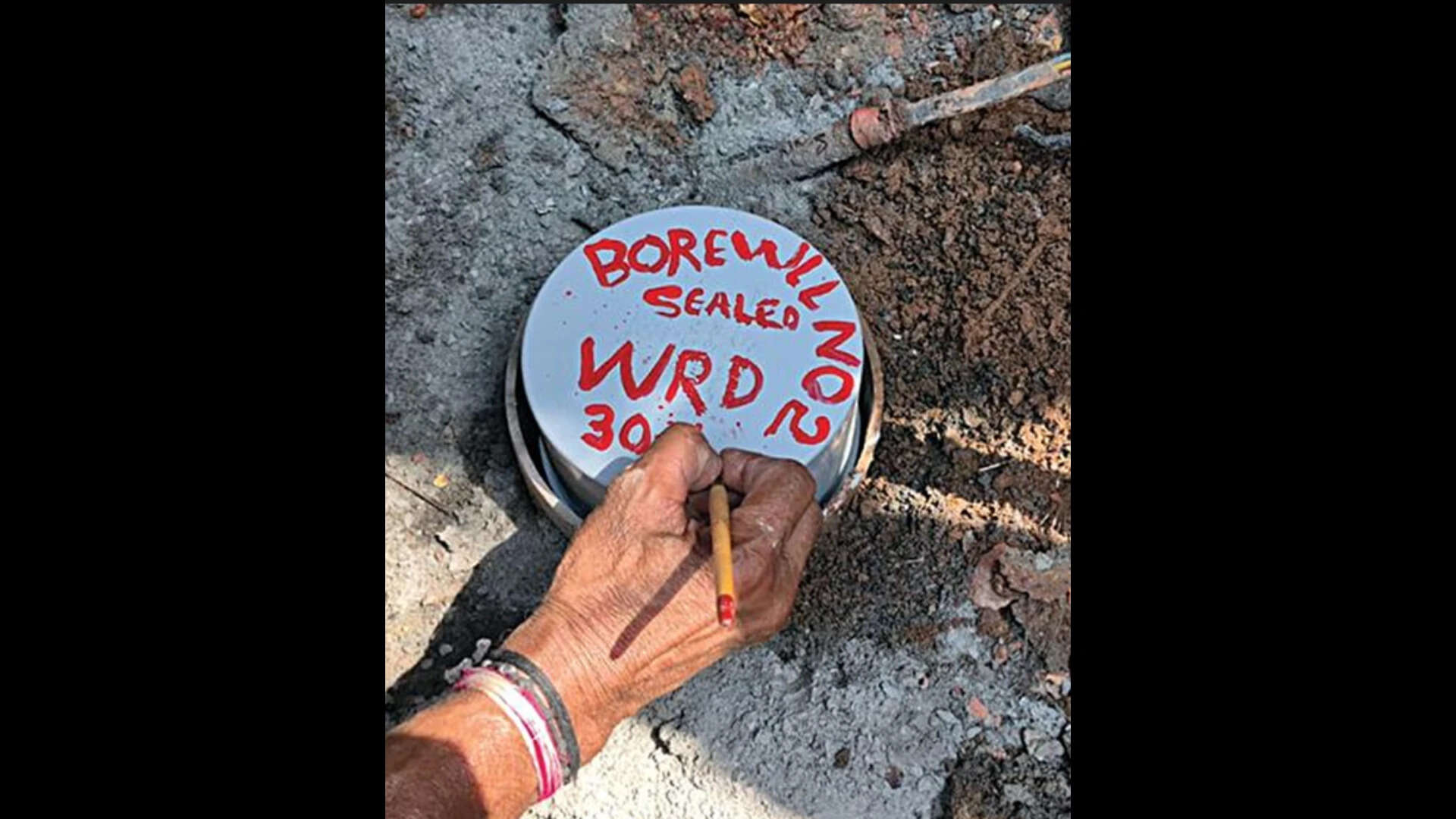 Illegal borewells in Chimbel colony sealed, locals protest