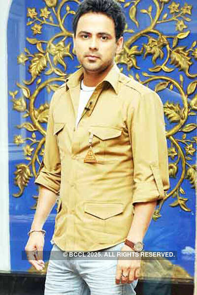 Pawan Shankar's Bollywood debut!