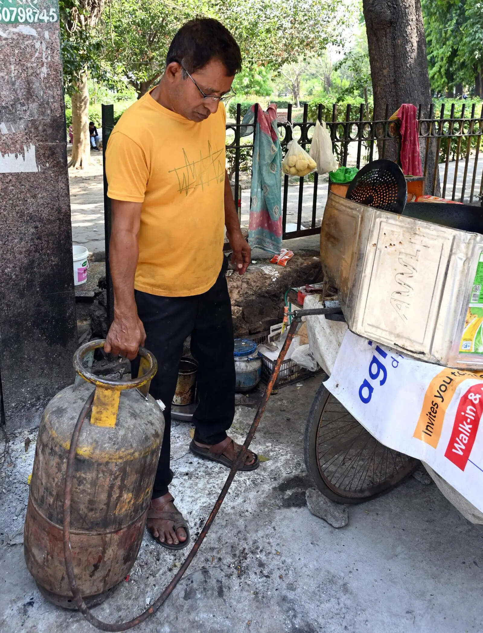 Commercial LPG price surge to make eating out, ordering costlier