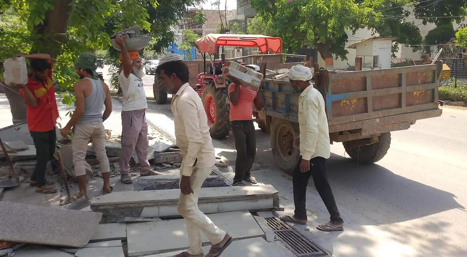 ULB pushes civic bodies for action on stilt misuse, ROW violations