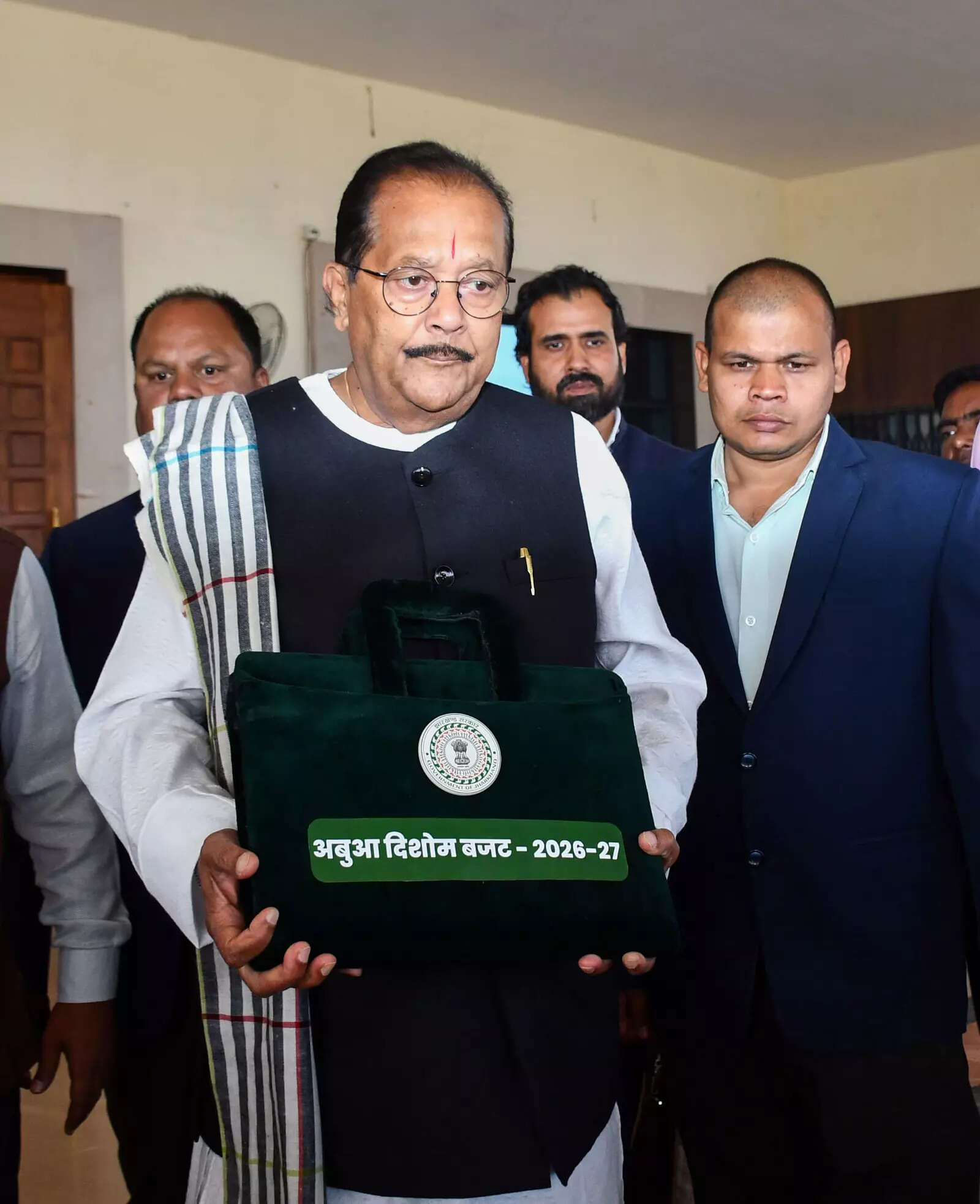 Finance min questions &lsquo;jumbo-jet&rsquo; Cong unit panels