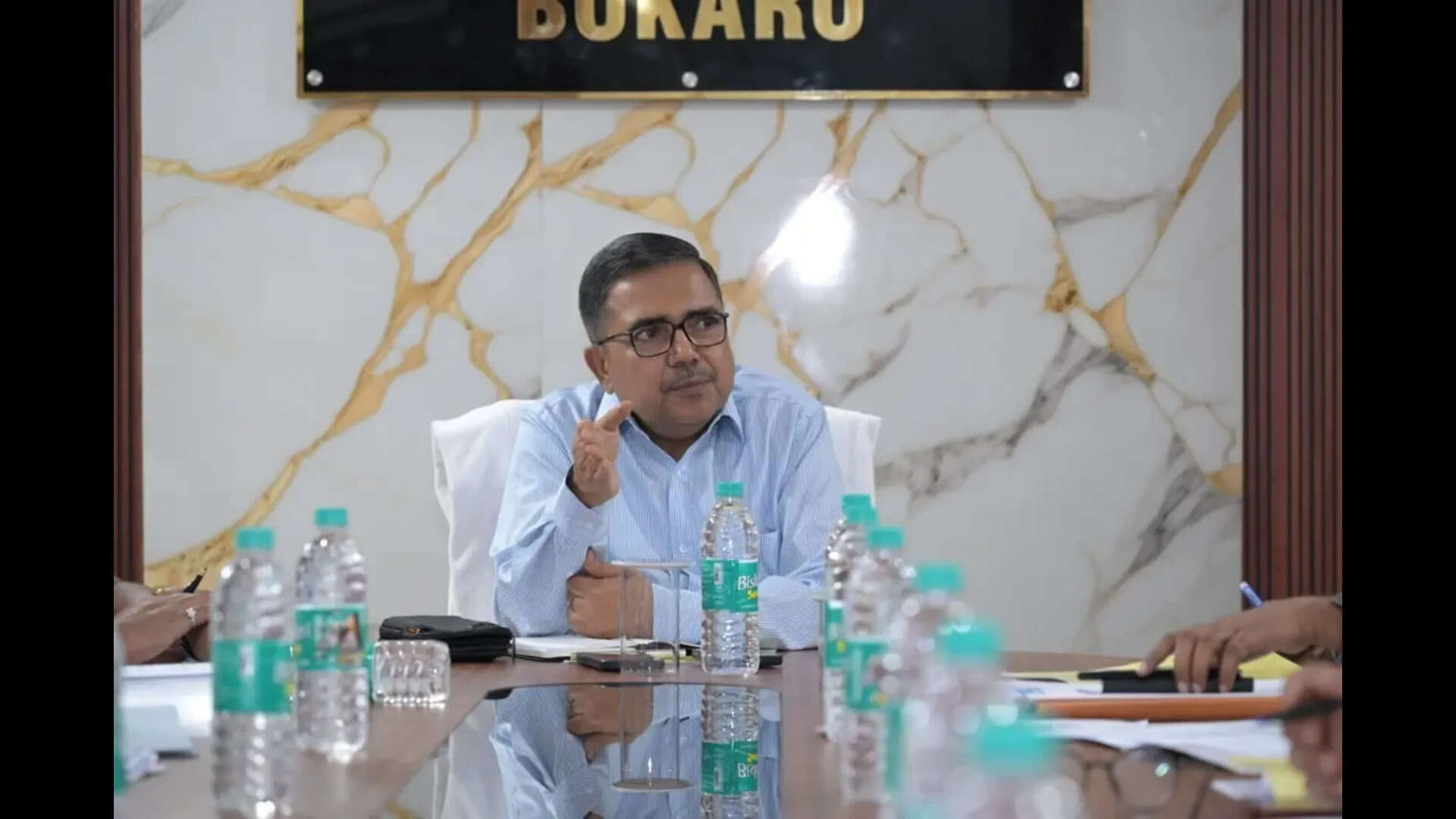 DC reviews Bokaro airport project to fast track pending works