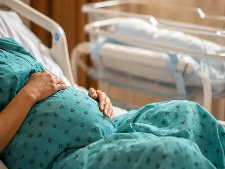 Woman dies after C-section in Palamu private hospital, FIR lodged