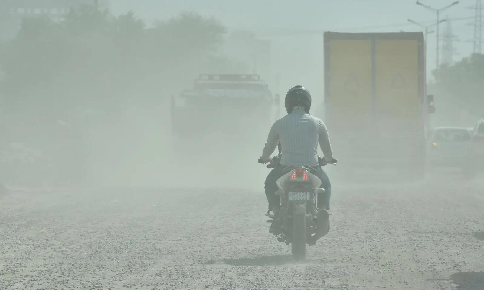 PM2.5: Sharp fall till 2020, then stagnation
