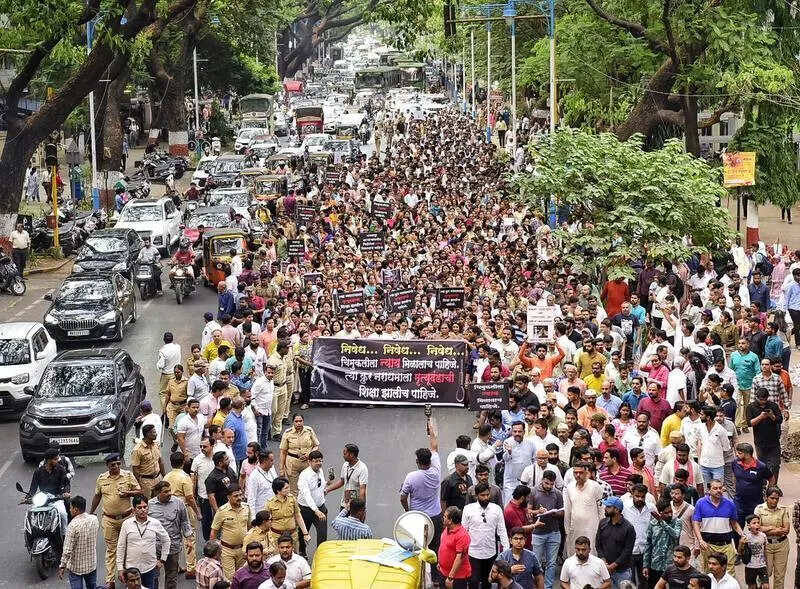 Hundreds seek justice for 3-year-old Nasrapur rape, murder victim