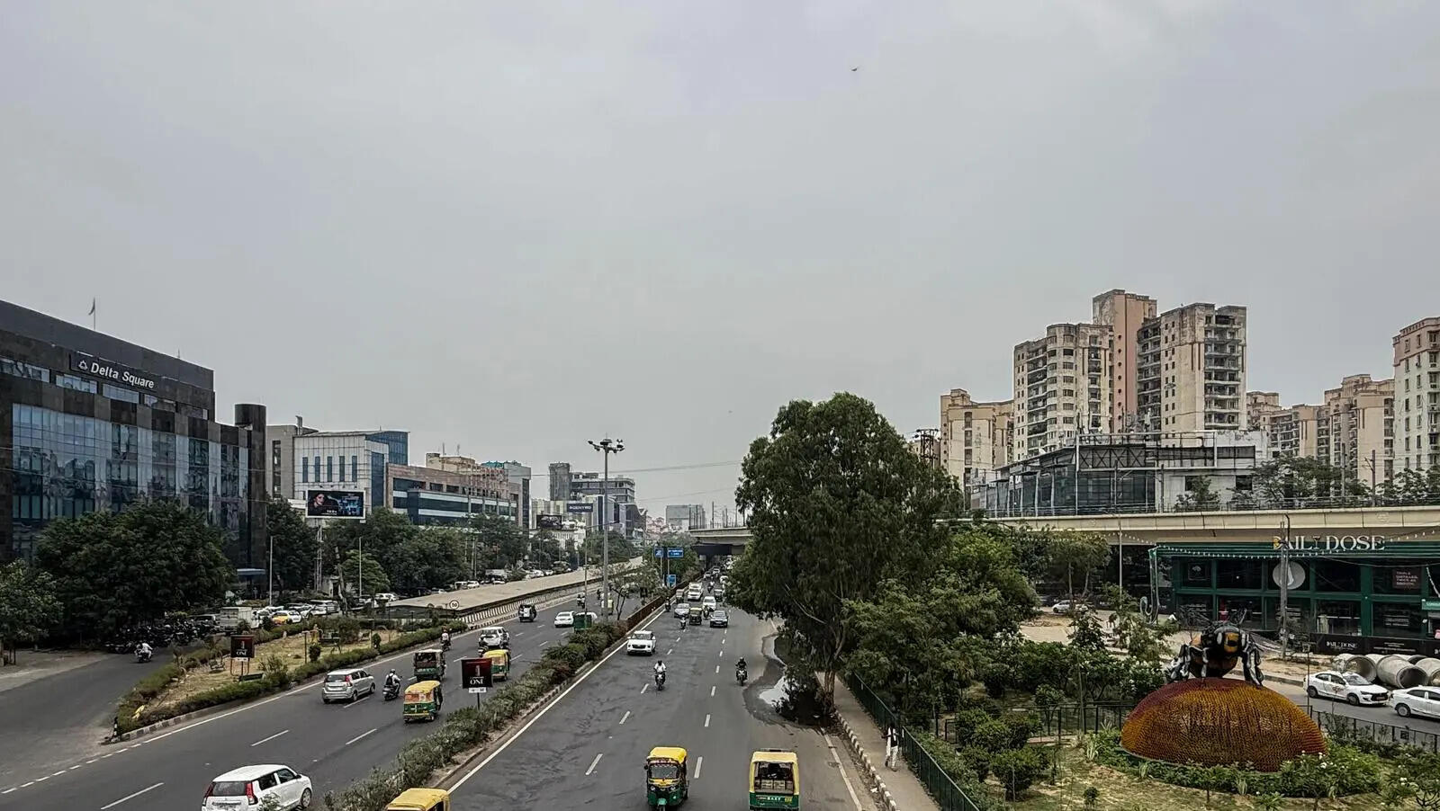 Gurgaon&rsquo;s maximum temperature rises to 36&deg;C, but stays below season&rsquo;s normal