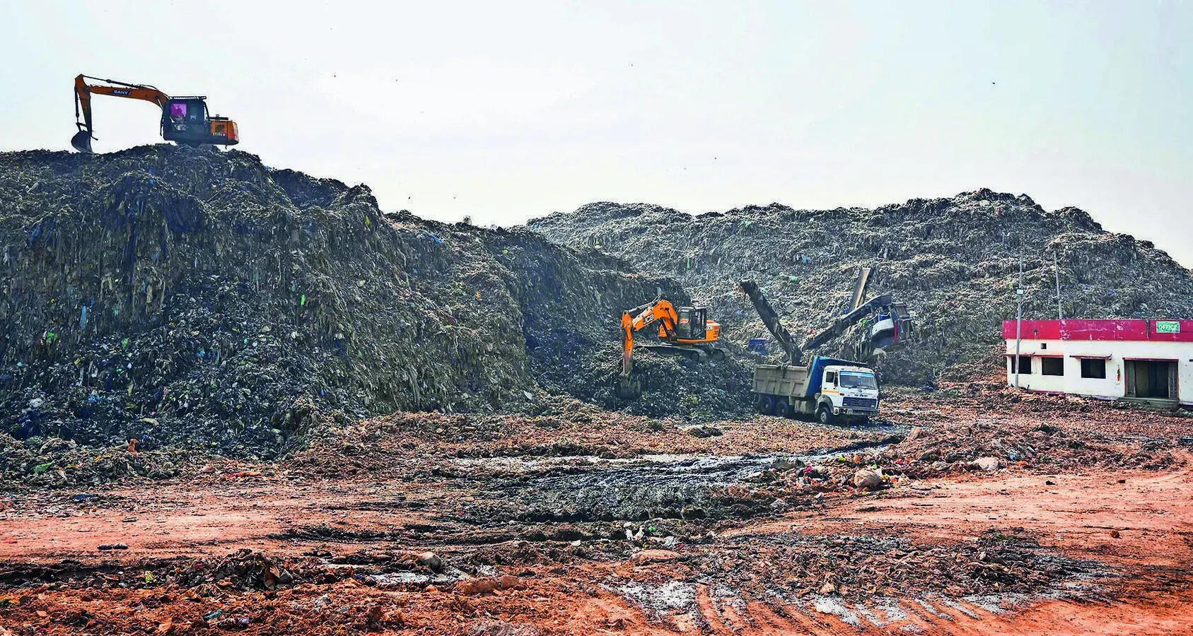 Bandhwari landfill faces scrutiny again over groundwater pollution
