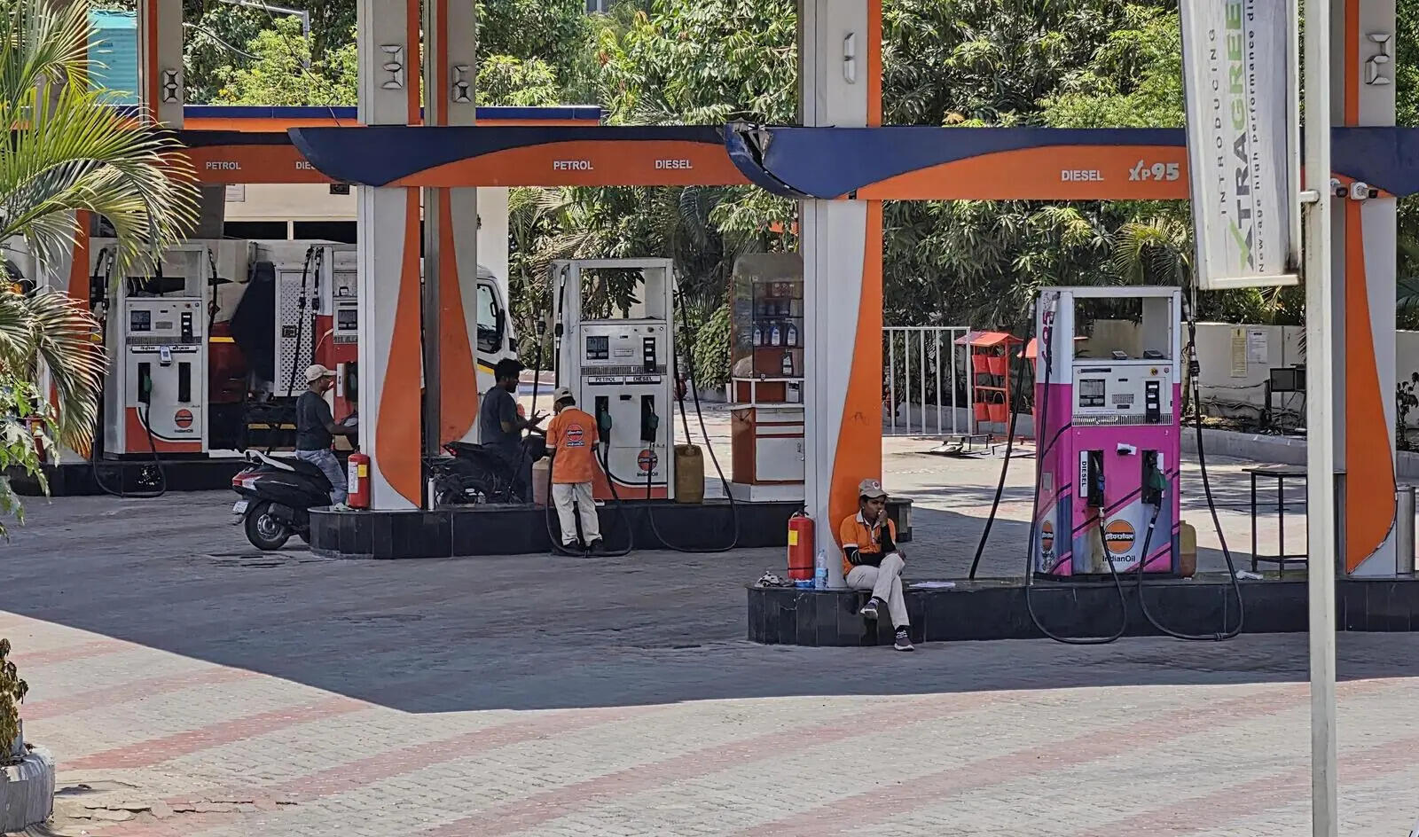 Fuel supply squeeze hits Pune pumps as oil firms begin rationing