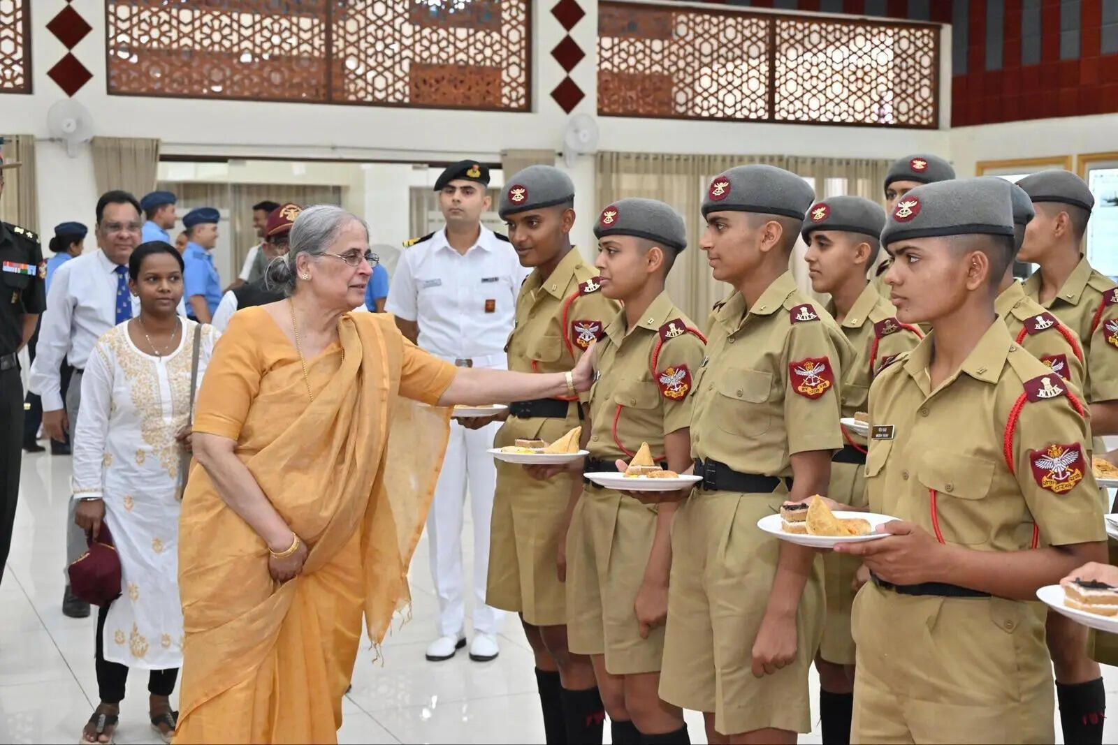 8th CPC panel meets injured soldiers amid disability pension tax row