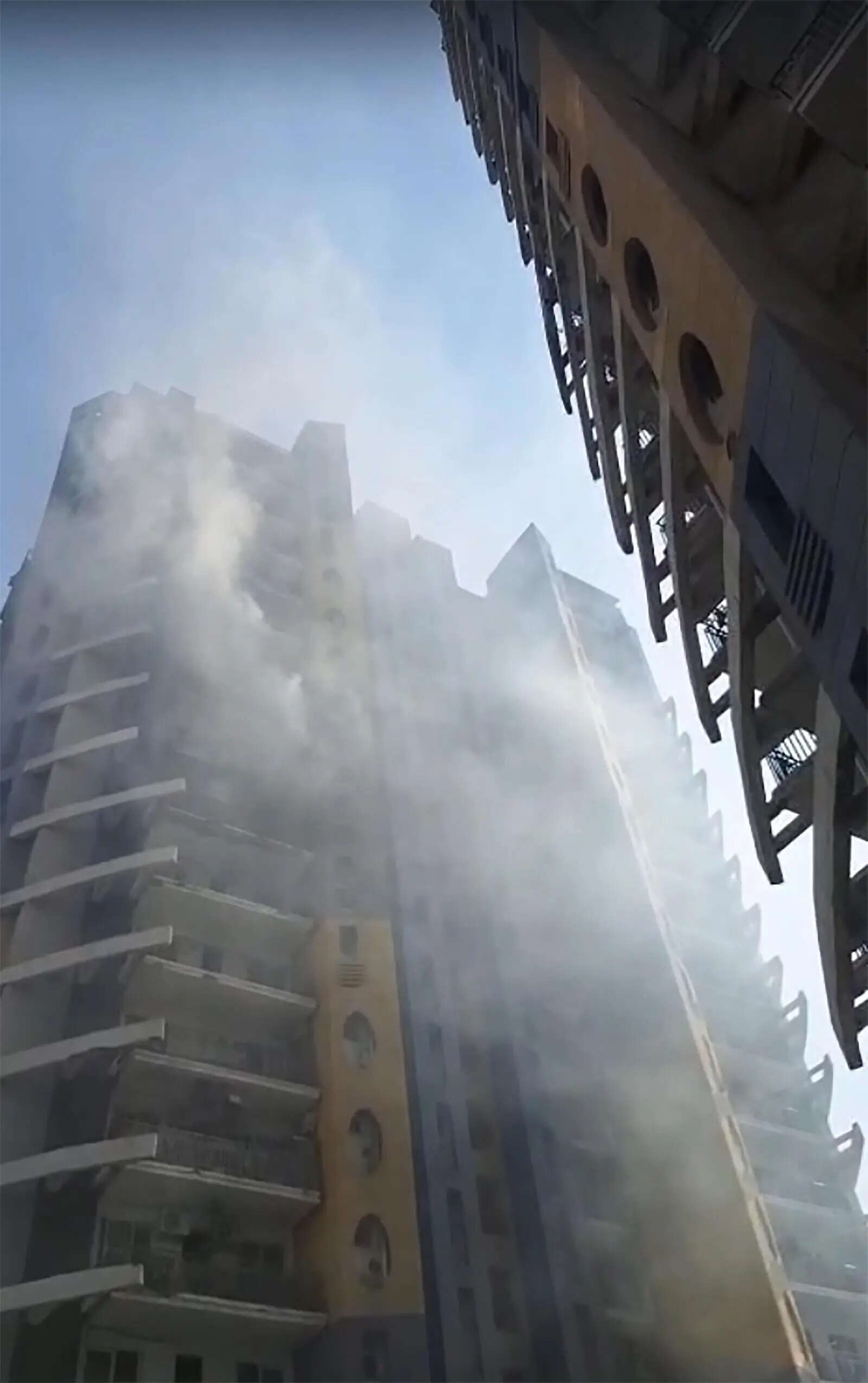 Fire breaks out at flat in Sector 84, residents raise lack of fire safety equipments