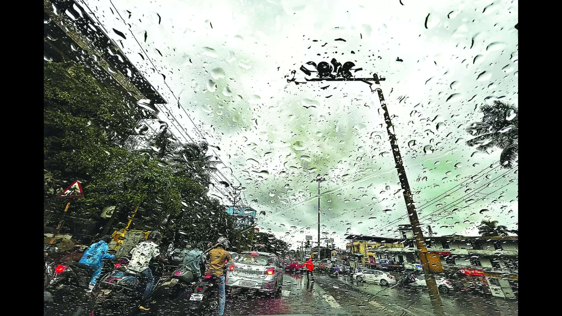 After pre-monsoon rain, max temp drops by 2&deg;C in 24 hours