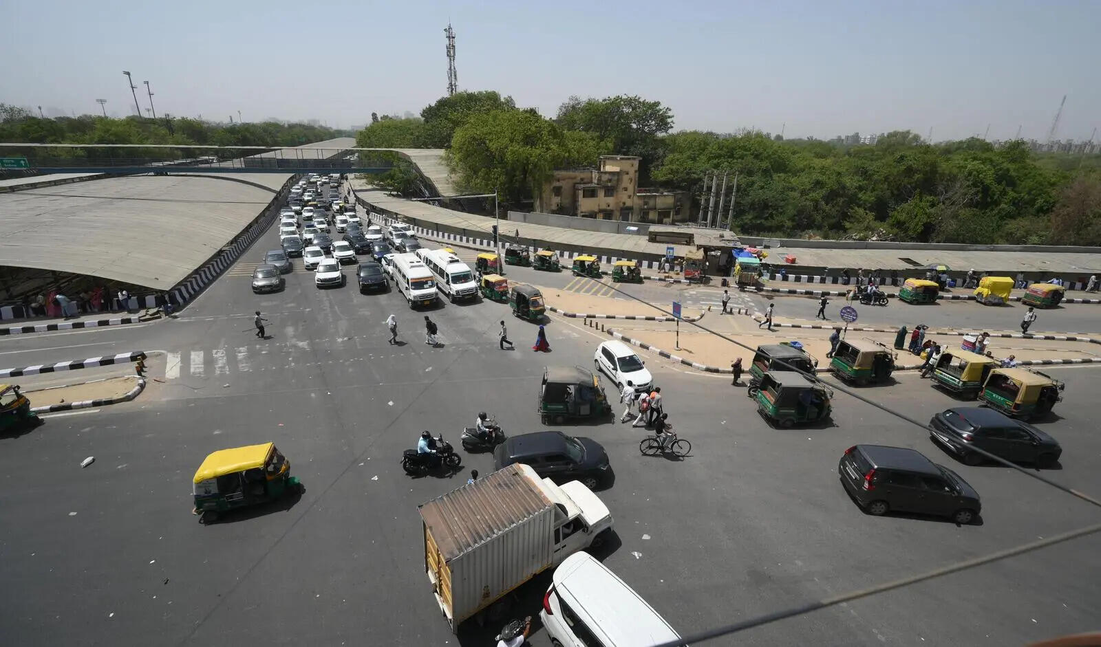 2 more flyovers at Rajiv Chowk in Gurgaon to curb gridlocks & ease traffic