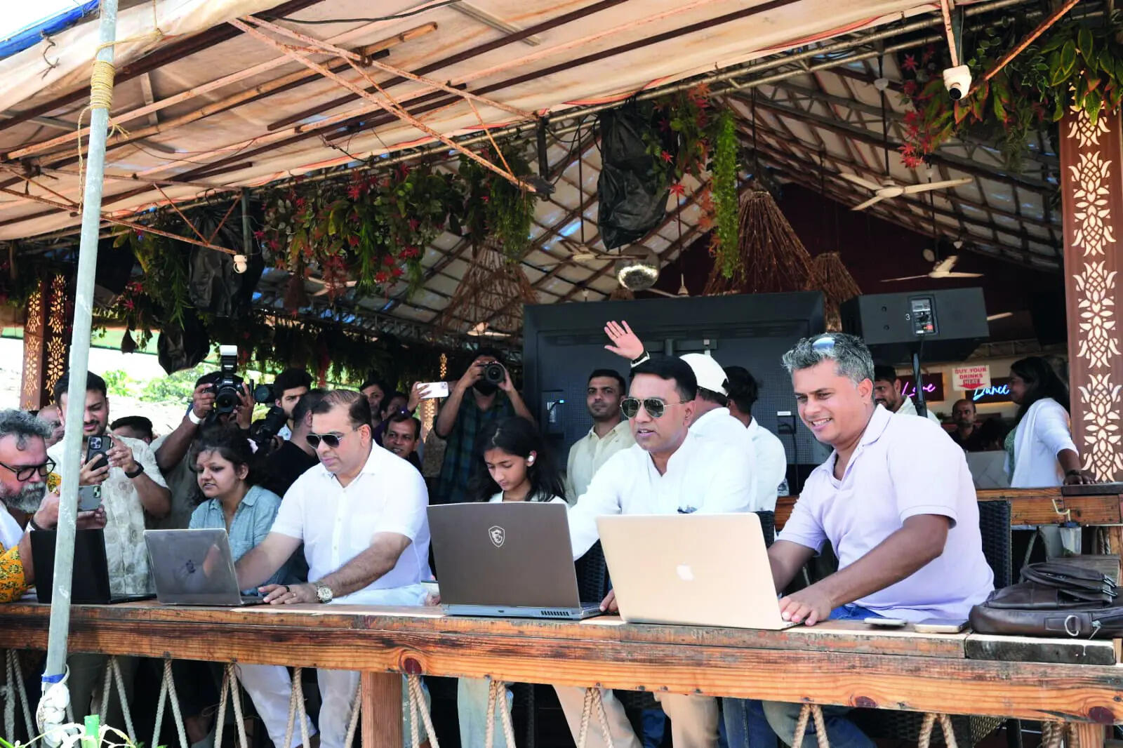 With beer, fish and shacks, CM moves to attract digital nomads