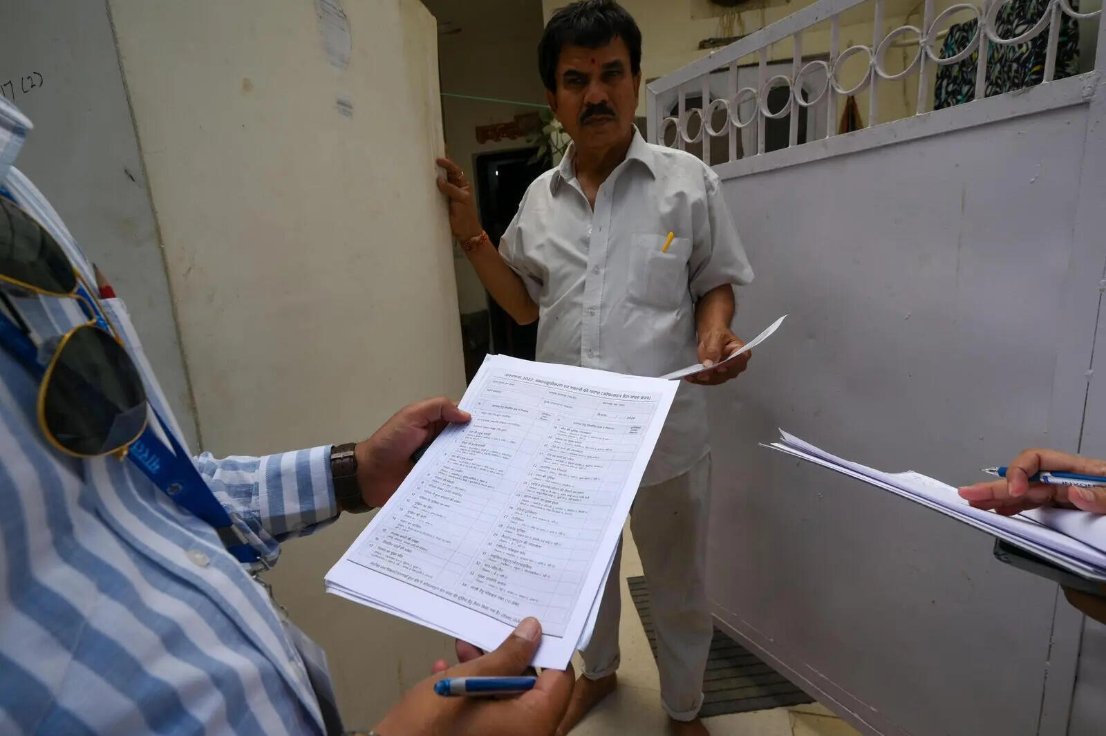 Relieve staff of regular duties to expedite Census work, MCG wings told