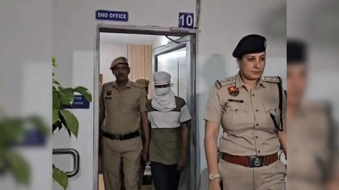 Cabbie molests passenger, lands in police net after 90-min chase in Gurgaon