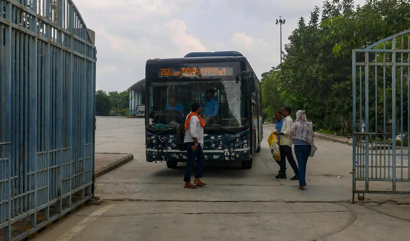 GMCBL to revisit Bhangrola site as Manesar bus depot plan stalls again