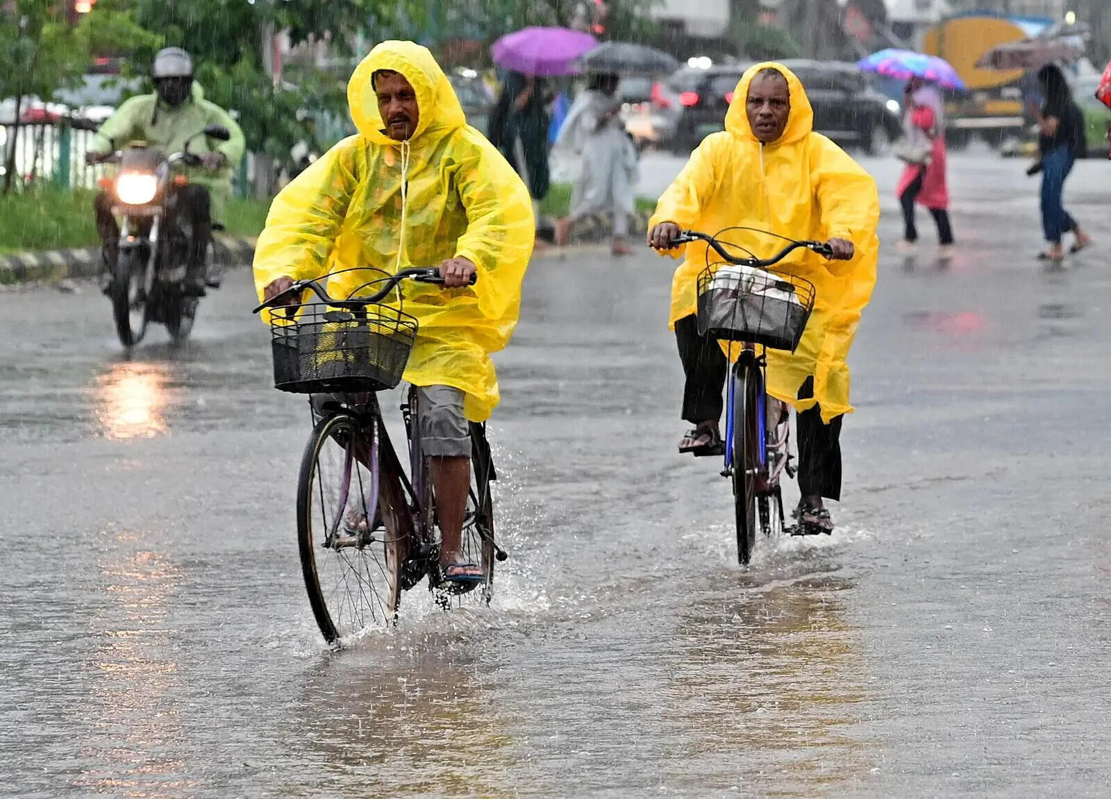 Kerala monsoon onset by June 1 looks uncertain amid weak conditions: Experts