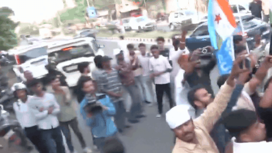 NEET-UG 2026 paper leak: Clashes erupt between BJYM-NSUI workers during protest in Ranchi