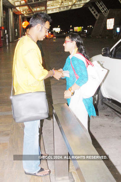 Ajay, Kajal spotted at airport