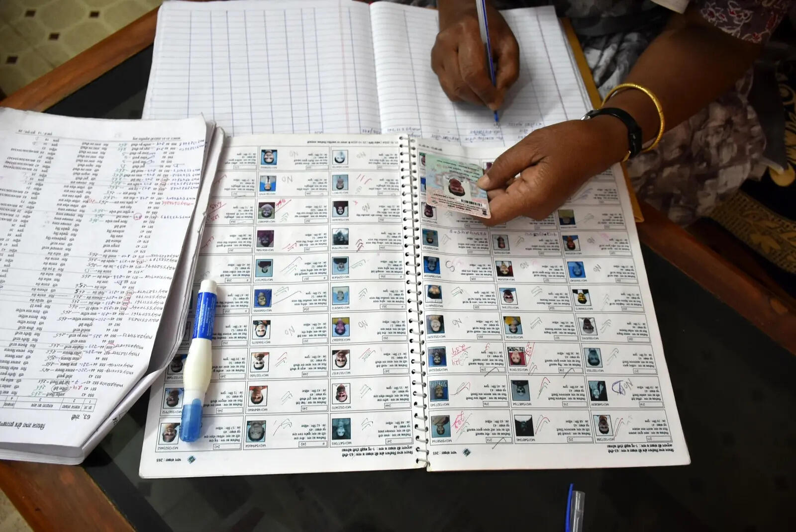 Over 8k BLAs needed for SIR in Pune dist but parties show little haste