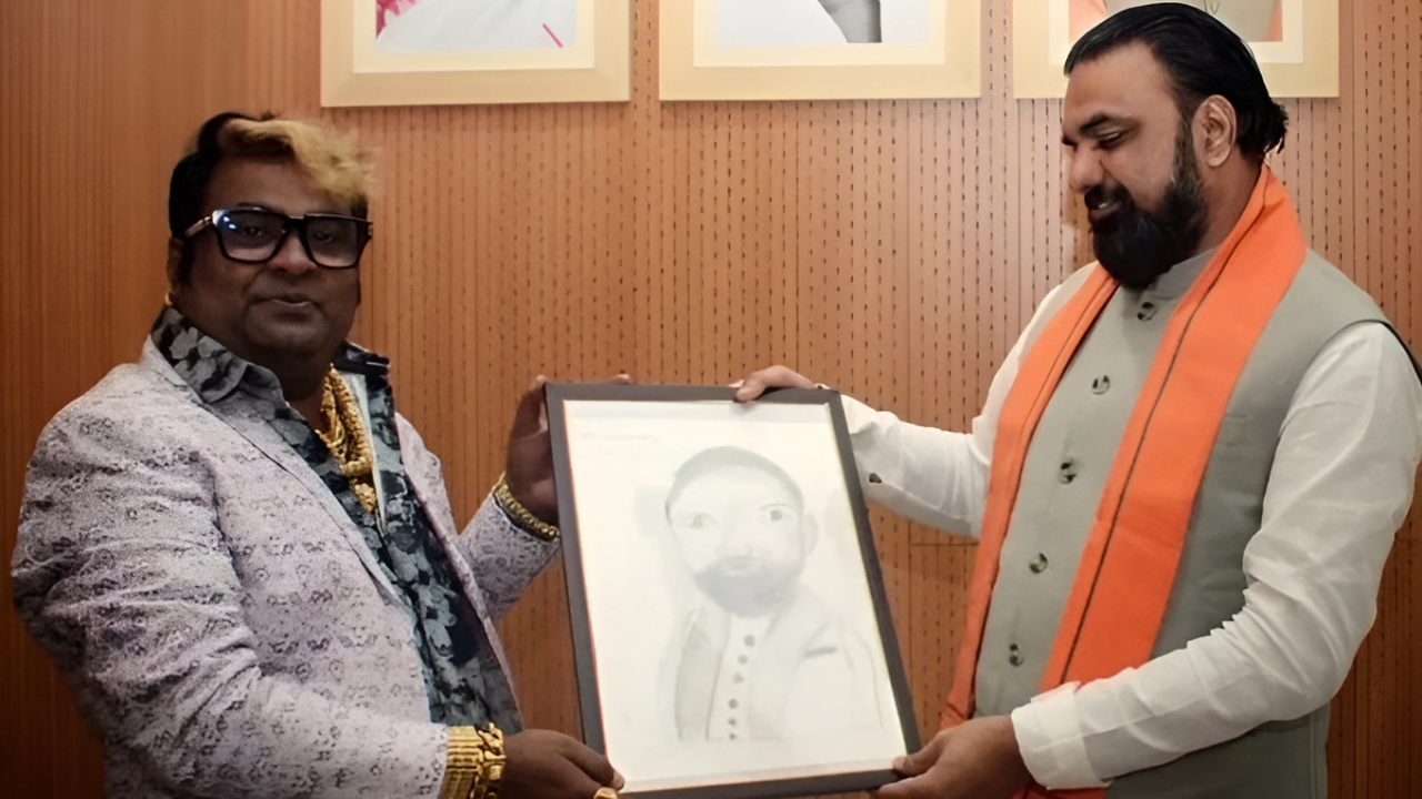 🎨&#55356Guess Who? Builder&rsquo;s Portrait Gift To Bihar CM Sparks Meme Storm