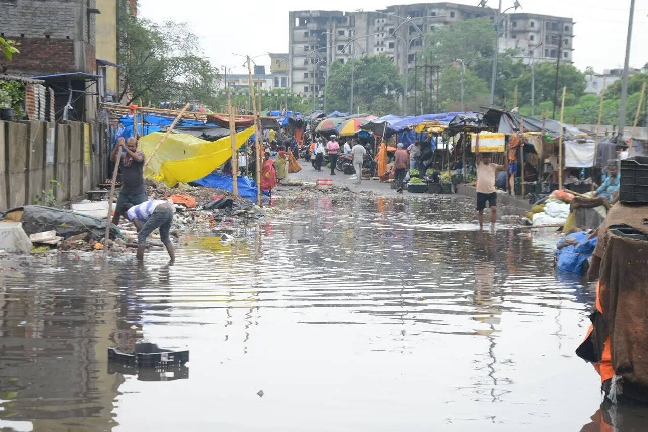 Lightning strike kills man in Bokaro as rain brings relief from heat in Jharkhand