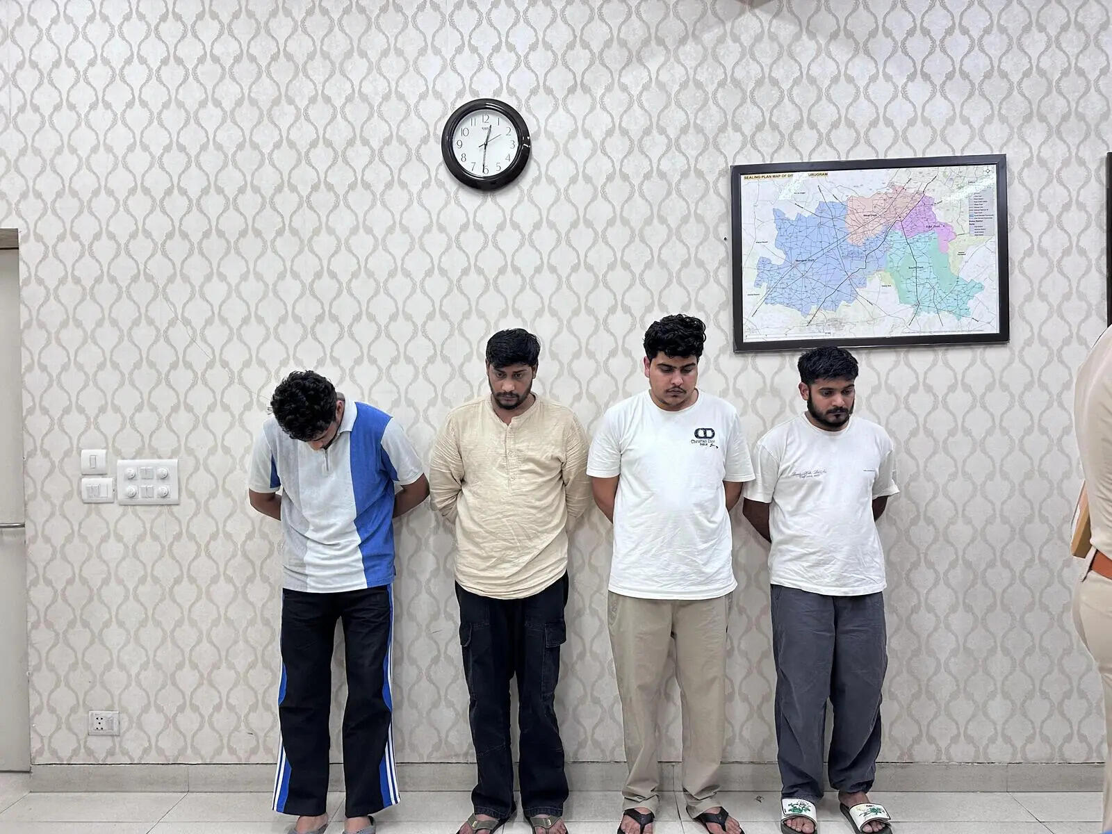 Online betting-cyber fraud racket, 4 held; Cops suspect Dubai link