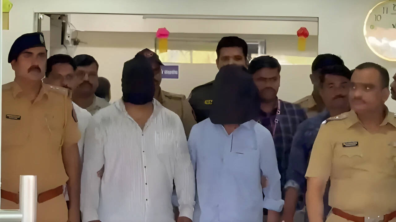 15 die in Pune after drinking hooch mixed with methanol, 9 held; CID to probe case